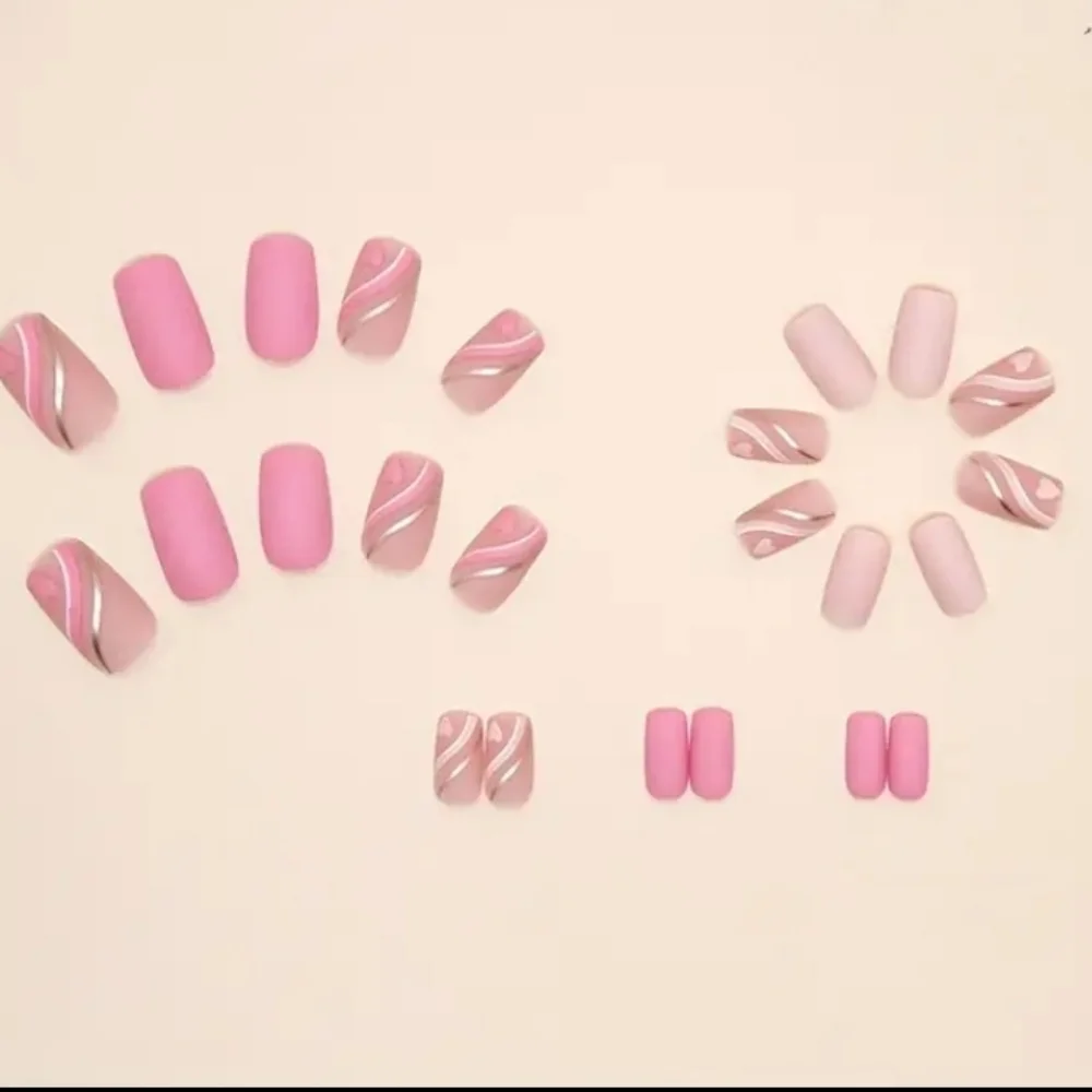 🔥3/$21 Pink Press On Nail Set
